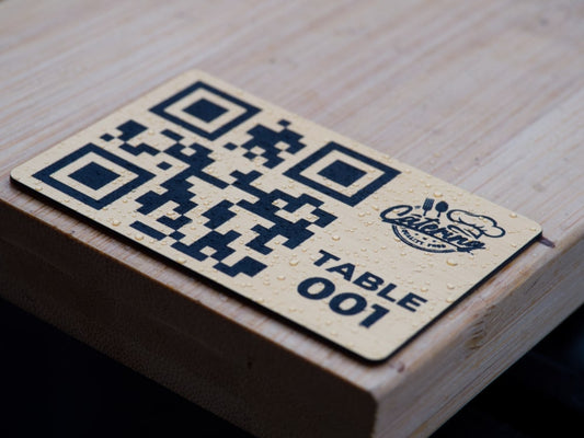 Plaque QR code gravés pour restaurant, résistante et durable
