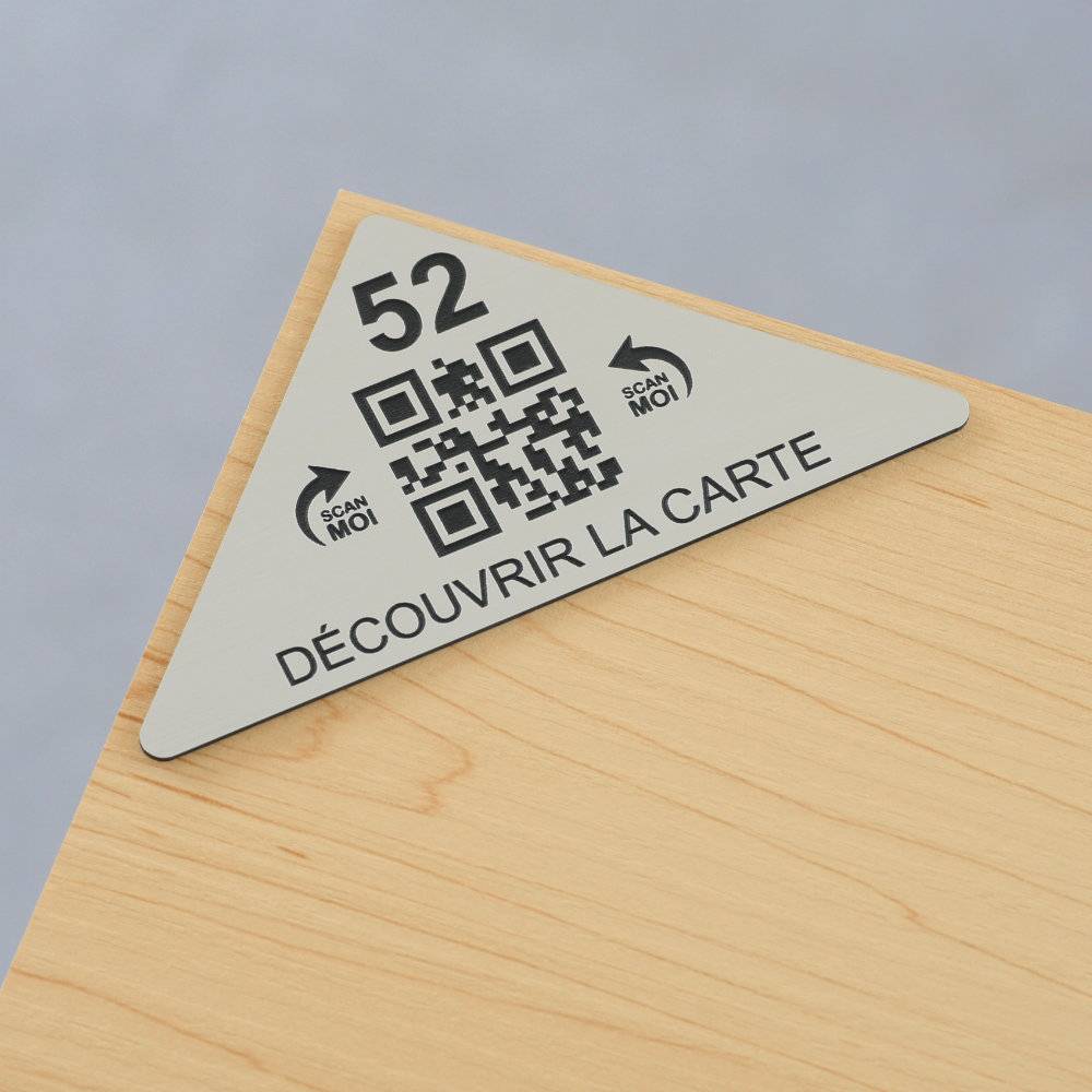 Plaque QR code triangle gravée + Numéro