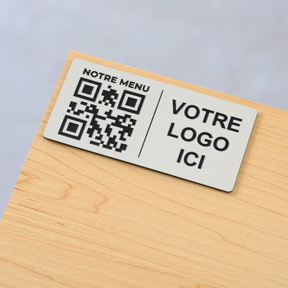 Plaque Qr code avec logo gravée en argent