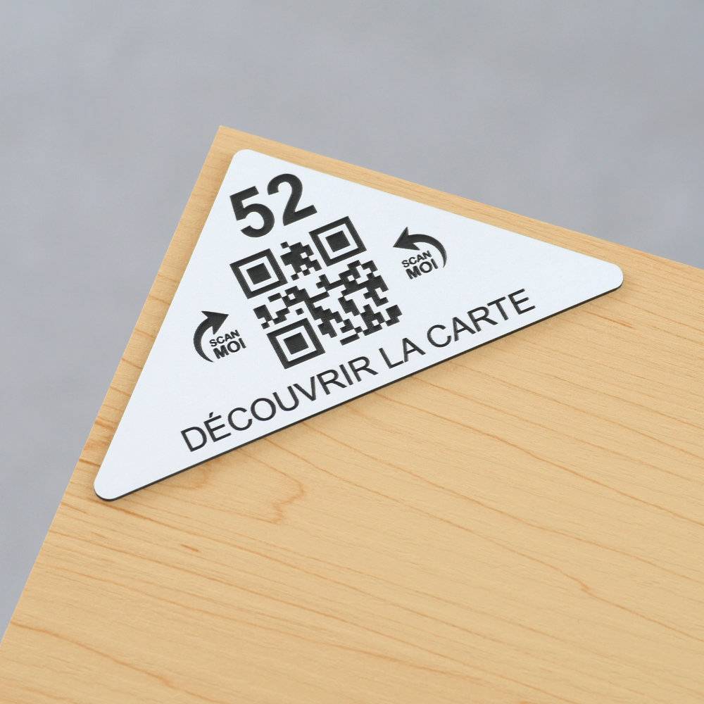 Plaque QR code triangle gravée + Numéro
