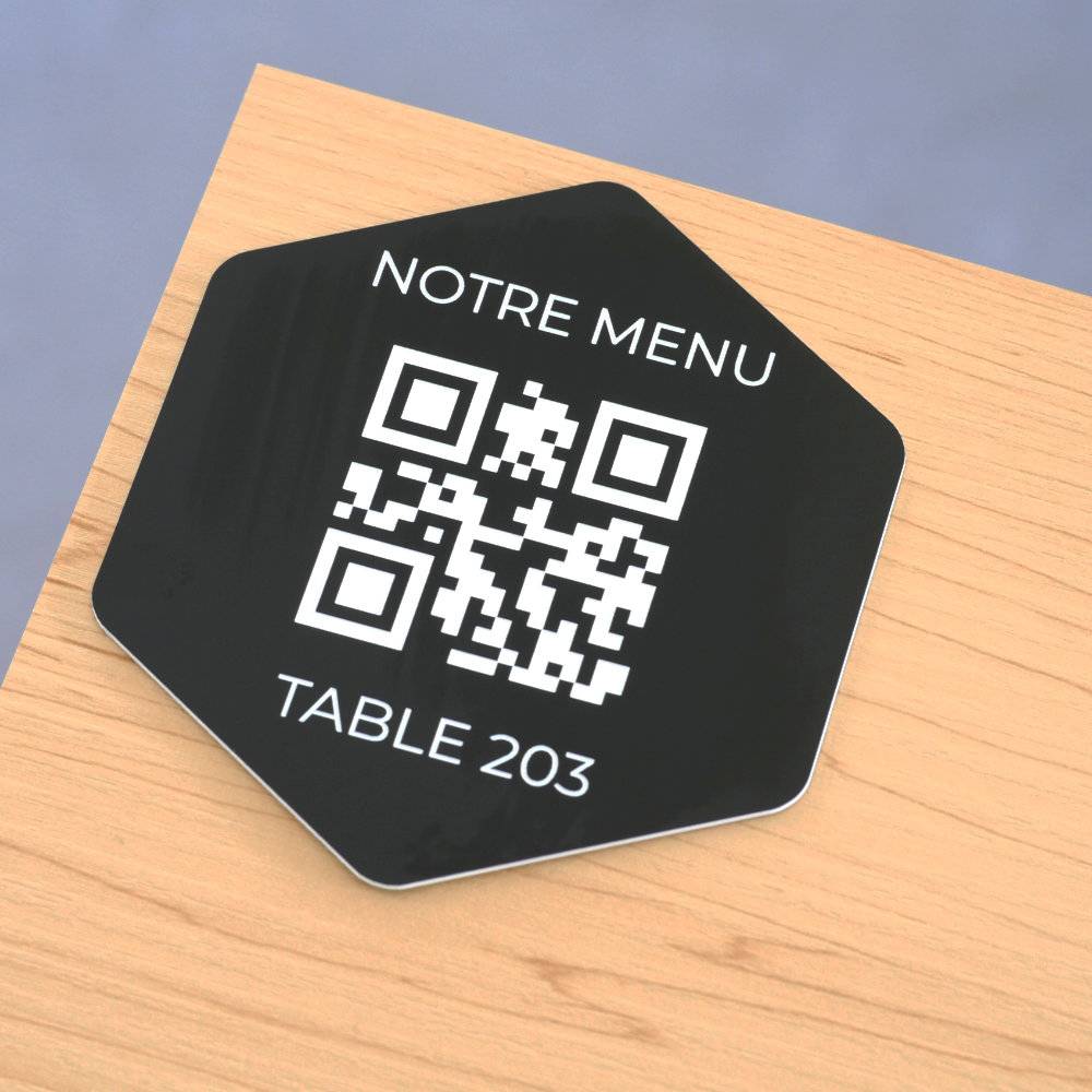 Plaque QR code hexagonal avec numéro de table noir