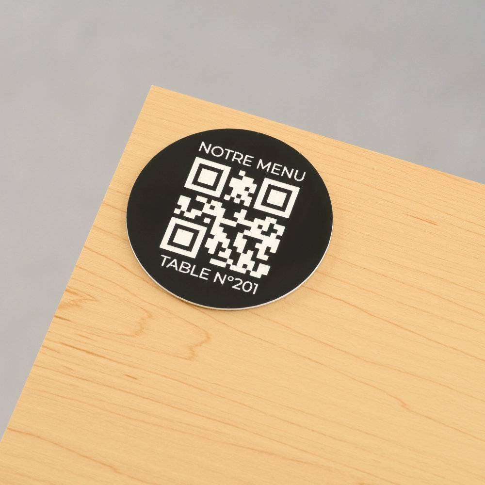 Plaque QR code ronde avec numéro de table noir